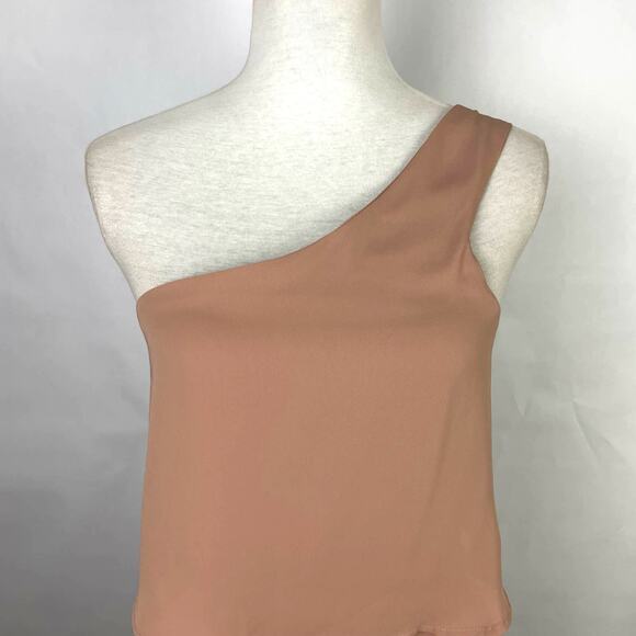 Le Lis | Blush Neutral One Shoulder Layered Woven Romper - Picture 2 of 11